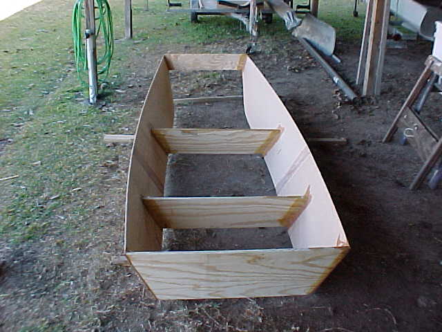 diy plywood fishing boat ~ sail